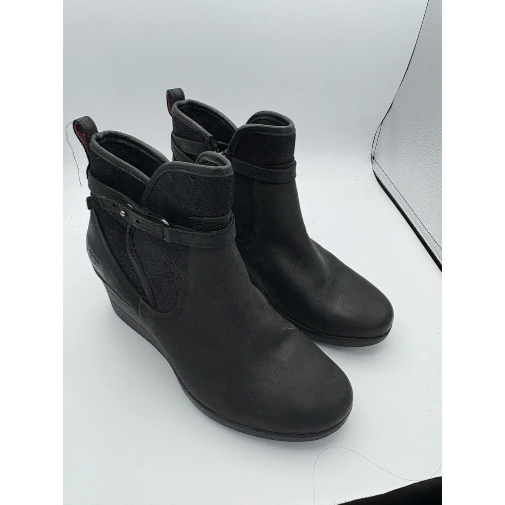 UGG Boots Womens Size 7 38 Black Leather Waterproof Wedge Ankle Booties